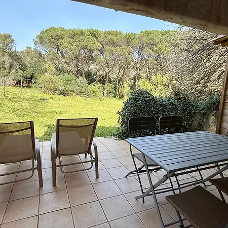 Domaine Du Mas De Peyres *