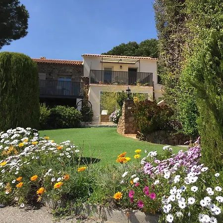 Domaine Du Mas De Peyres *