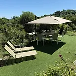 Domaine Du Mas De Peyres *