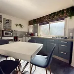 Domaine Du Mas De Peyres Appartement *