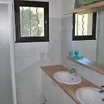 Domaine Du Mas De Peyres Apartment